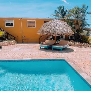 Casa Di Caribe - Private Pool In The Month Of June-july! Willemstad